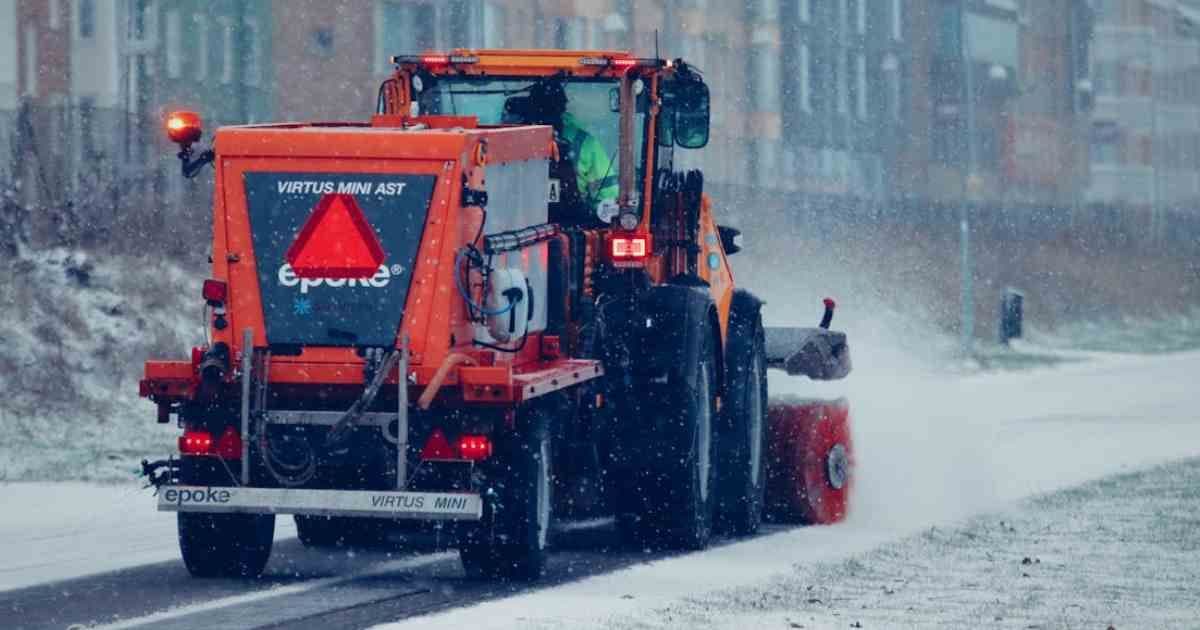 Snow plough driver working on a good shift after getting a job with proper ATS, job-ready resume