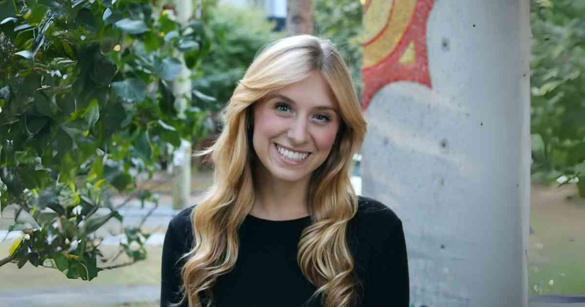 Fallon speaking about HR, job applicants, job market and resume writing