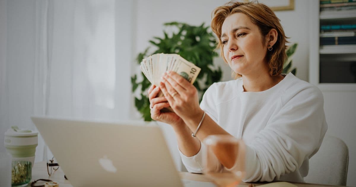 do-you-need-to-disclose-your-salarty-at-your-current-job-while-interviewing