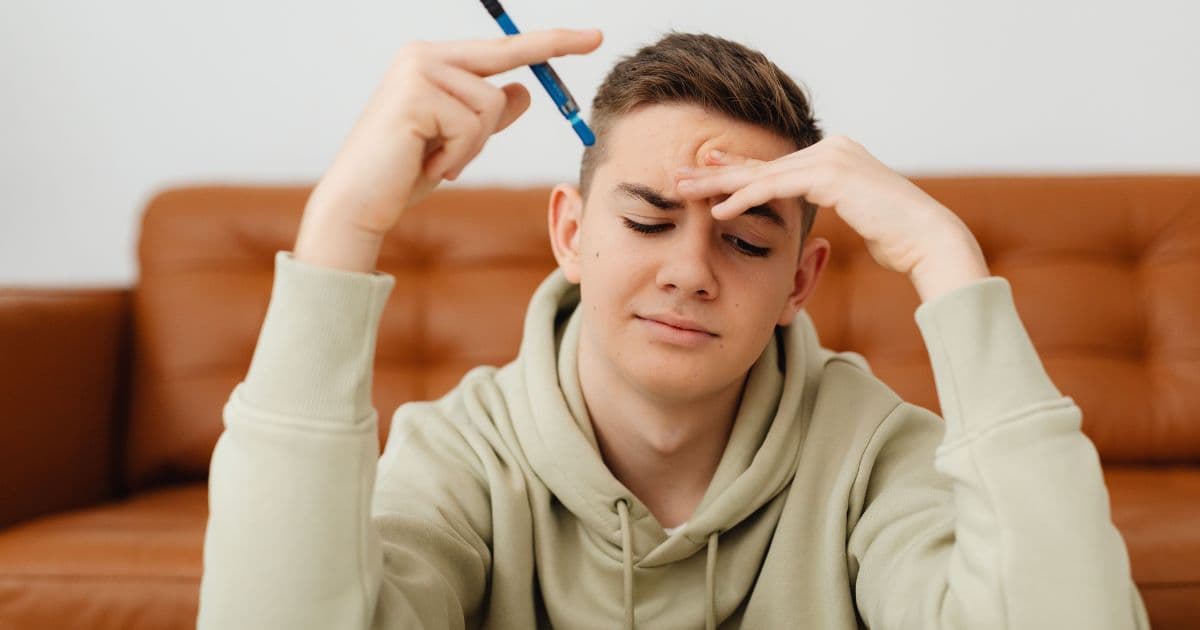 How to List Incomplete Post-Secondary Education on Your Resume (With Examples)