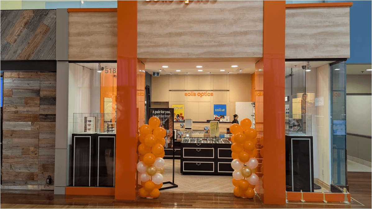 Guest photo from a Google review at solis optics - Vaughan - Vaughan Mills
